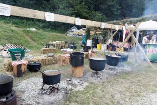 Kociołki na festiwalu piwa